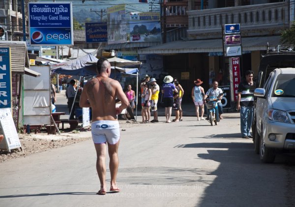 laos-vangvieng-6-aniko-villalba